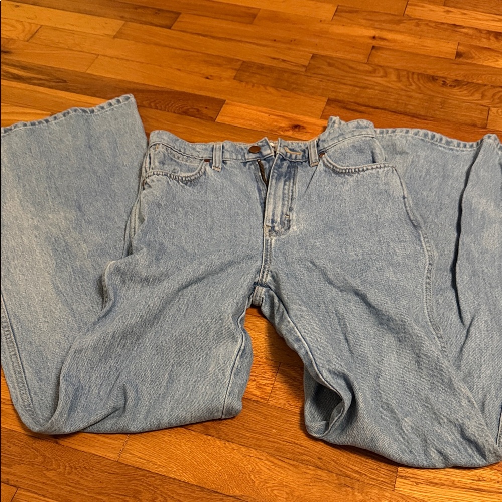 Wrangler Light Blue Relaxed Jeans